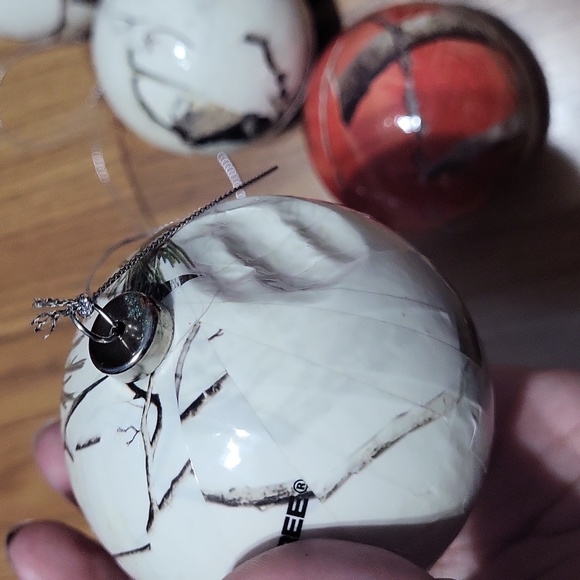 11 Realtree Camo Christmas ornaments tree white red pink green camouflage - Picture 5 of 5